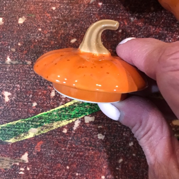 🍂Ceramic Pumpkin with Lid - Picture 3 of 5